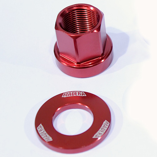 MADERA 14mm Axle Nut Set Alloy 2 x Nuts & 2 x washers (Red)